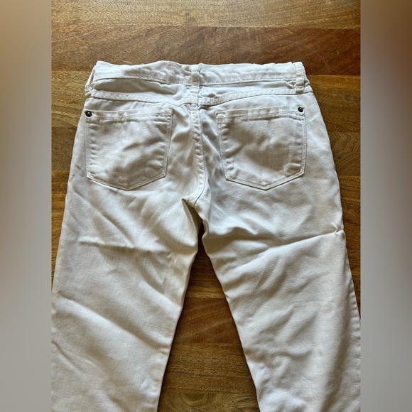 White Casual Pants Lightweight Jeans Low Rise | Size 1 - Picture 5 of 11